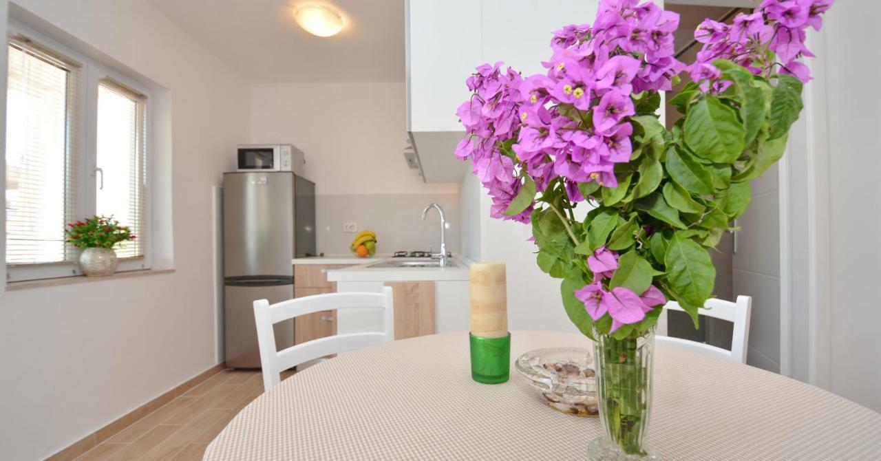 Apartmani Cesarec Басина Экстерьер фото